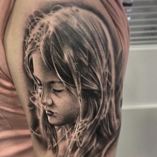 Tatuajes retratos niña